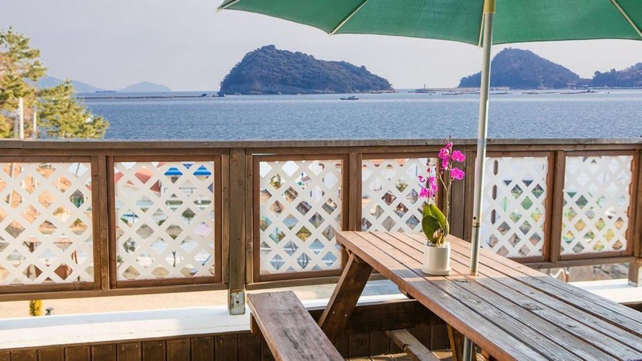 Others 5, Namhae Hoho Flower Pension, Namhae