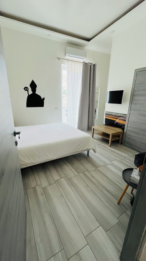 Bedroom 3, A casa di Gemma, Napoli