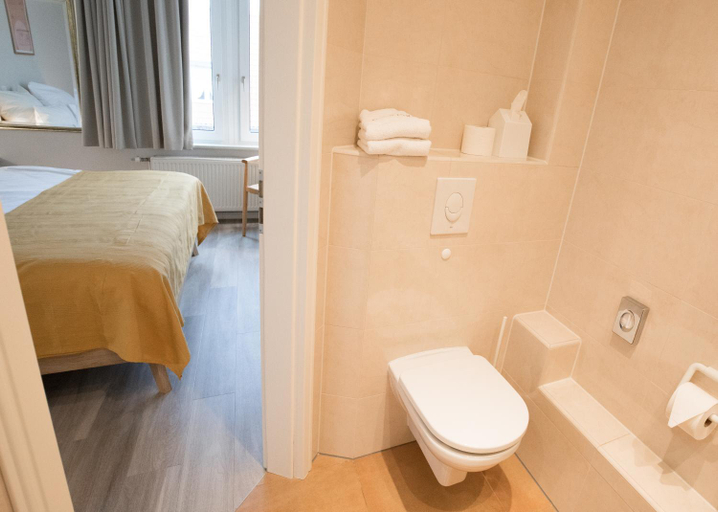 Bedroom 3, Hotel Seehof Norderney OHG, Aurich