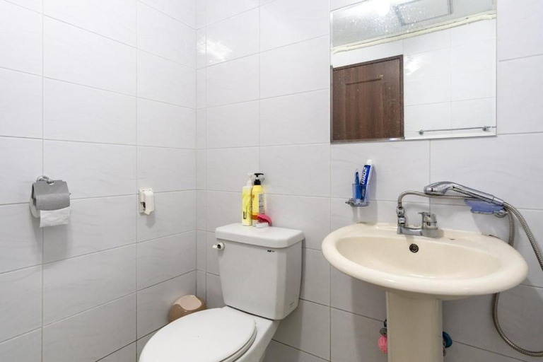 Bathroom 2, Gwangyang Sookhinae Hwangto Pension, Gwangyang