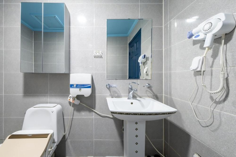 Bathroom 3, Daebudo polaris pension, Hwaseong
