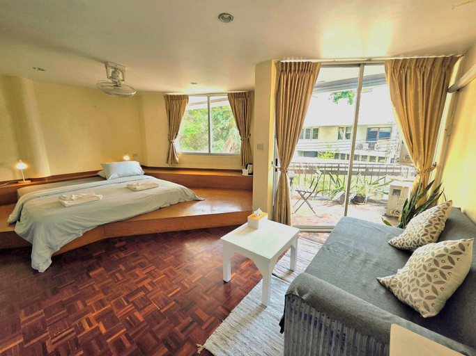 Bedroom 2, Home16 Sukhumvit16, Khlong Toey