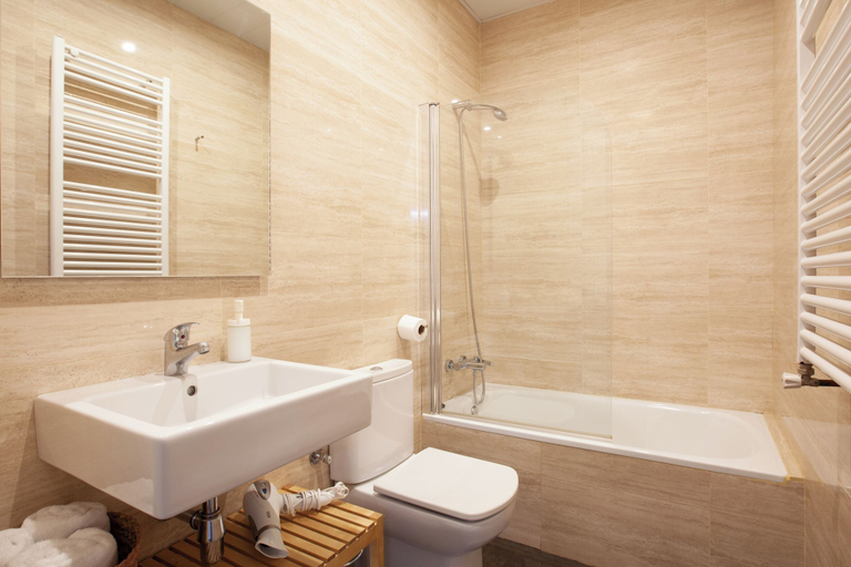 Bathroom 3, Easy Sleep Gaudi Terrace, Barcelona