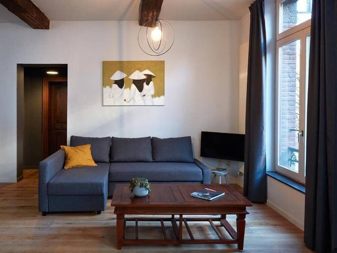 Living area 4, La Petite Histoire, Hainaut
