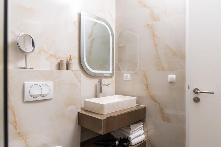 Bathroom, White House Radac Peja, Istok