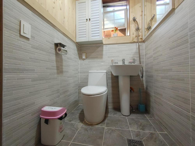 Bathroom 3, Danyang mulgoeul pension, Danyang