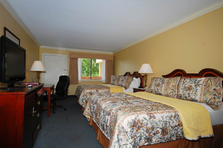Bedroom 3, Best Western Forest Inn, Saint Mary