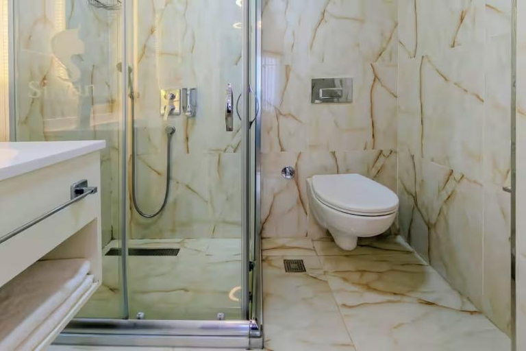 Bathroom 5, Silvana Hotel, Fatih