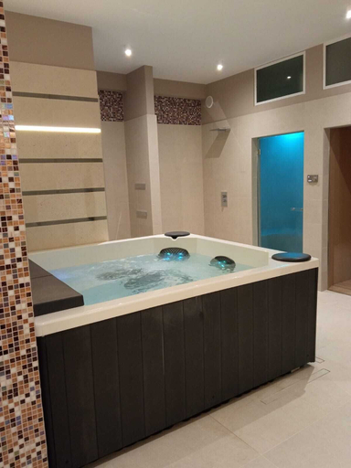 Sport & Beauty 3, B&B "Corte Mopps" Grottaglie citta della ceramica - SPA Elysium, Taranto