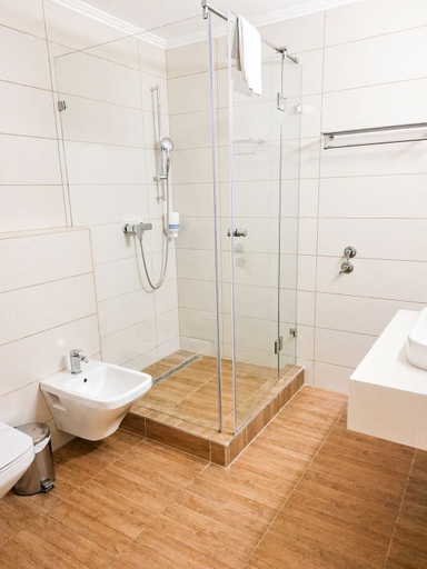 Bathroom 4, Batthyány Kastélyszálló, Zalaszentgrót