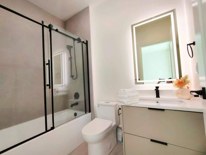 Bathroom 4, Beijing Vancouver Homestay, Greater Vancouver