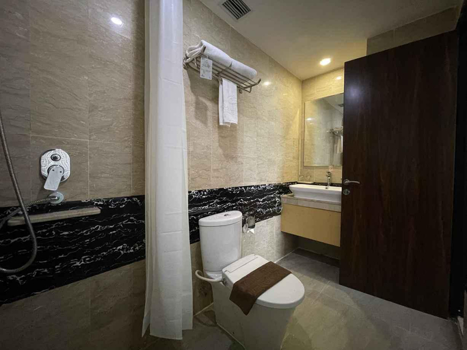 bathroom 7