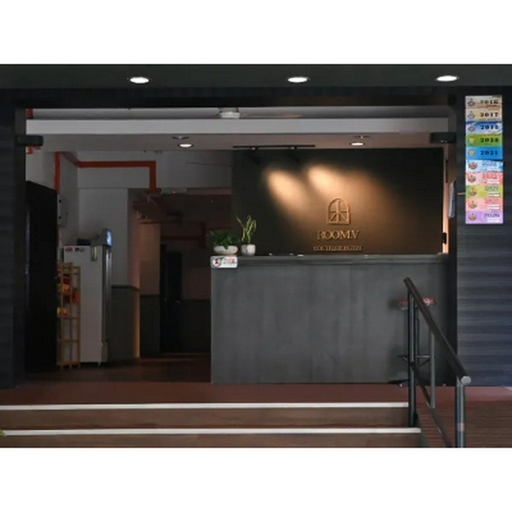 Others 2, Juichi Airbnb (managed by Room V), Kluang