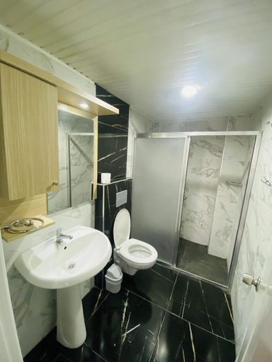 Bathroom 3, Kleopatra Coral Apart Hotel, Alanya