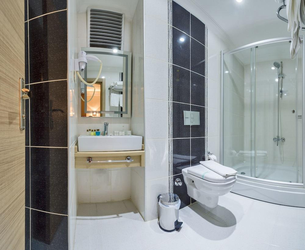 Bathroom 4, The Ottoman City Hotel, Şişli
