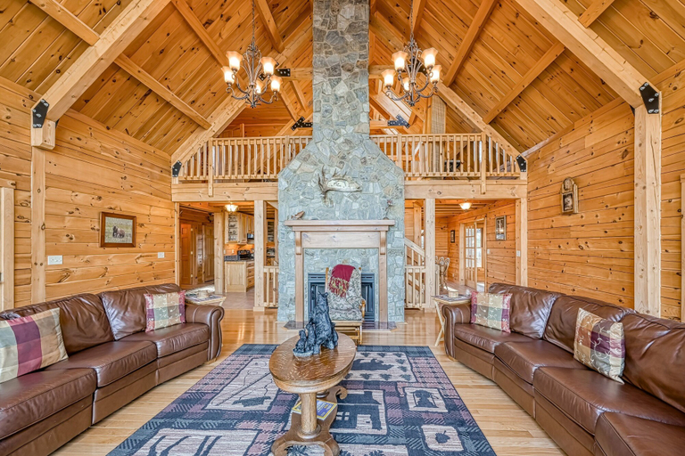 Interior 4, Sunset-starshine - Inviting Waterfront Cabin With hot Tub, Kayaks, Bedford