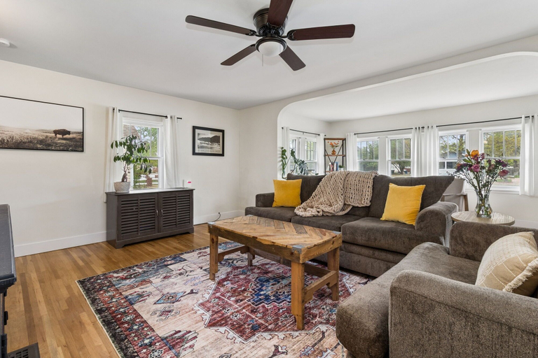 Living area 4, Walnut Street Retreat Downtown, Dog Friendly, Weld