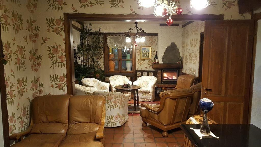 Others 5, Residence Castelli, Aosta