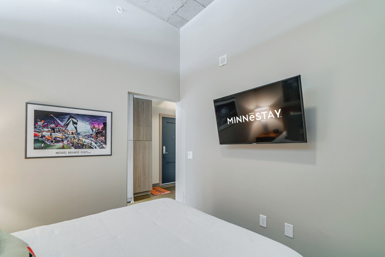 Bedroom 3, Sable 807 - One Bedroom, Hennepin
