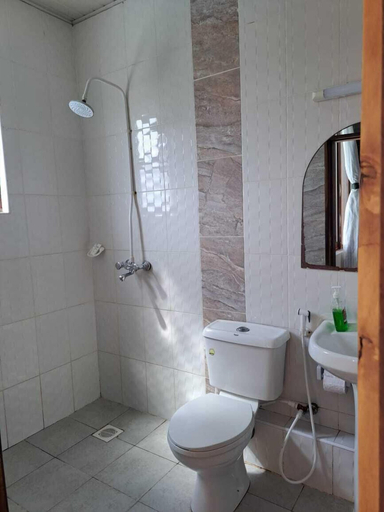 Bathroom 4, Taraji Suites Diani, Msambweni