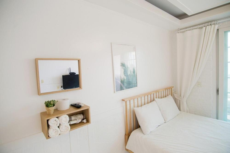 Others 5, Taean Syaron Pension, Taean