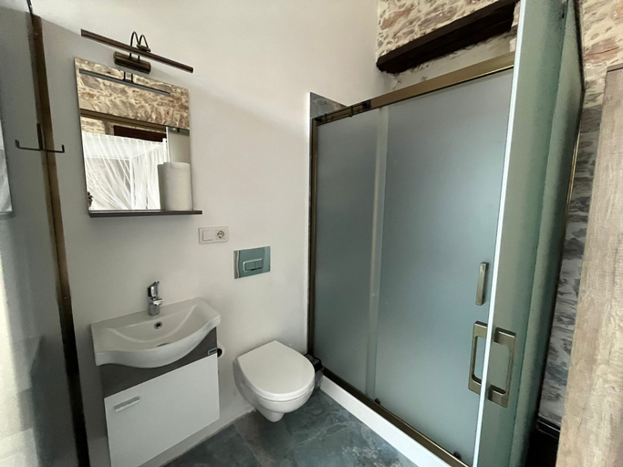 Bathroom 4, MB142, Bodrum