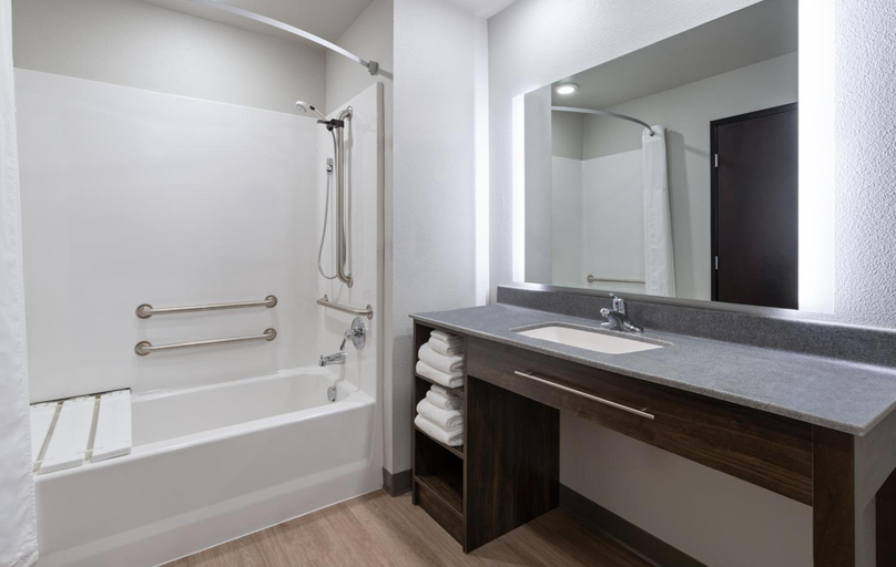 Bathroom 4, My Place Hotel Moab, Grand