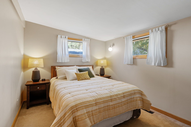 Bedroom 2, Lake Pulaski Getaway, Wright