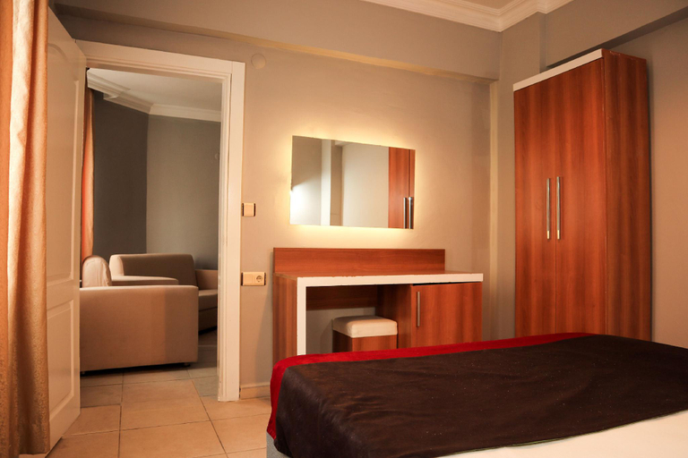 Bedroom 2, Kleopatra Coral Apart Hotel, Alanya