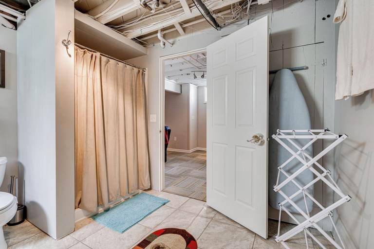 Bedroom 2, Edina Escape, Hennepin