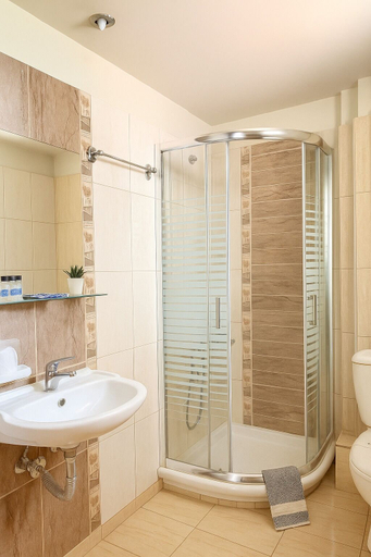 Bathroom 4, Hotel Vizantio, Central Macedonia