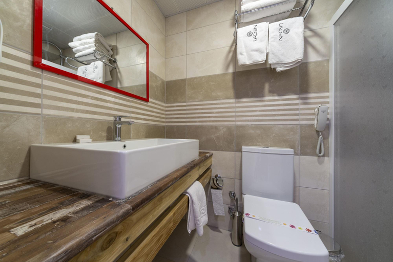 Bathroom 5, Laden Hotel Bodrum, Bodrum