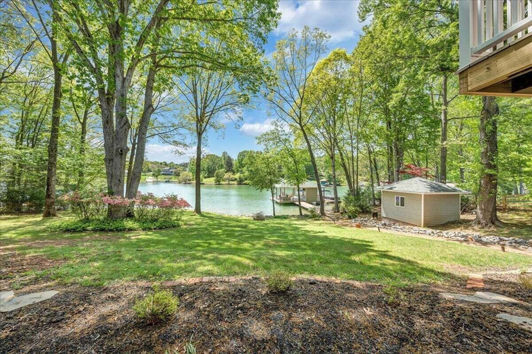 Exterior 3, Lake Grace - Lakefront, Private Dock & Hot Tub, Bedford
