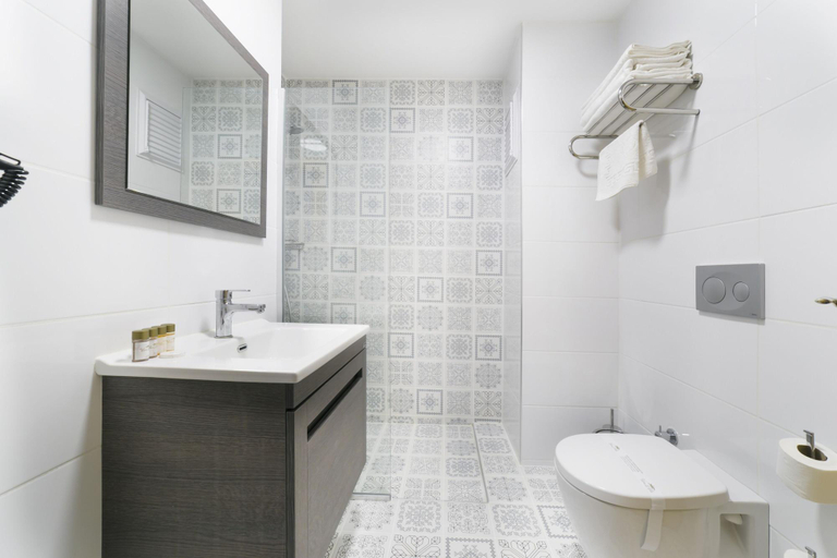 Bathroom 5, Viva La Vita Hotel Bornova, Bornova