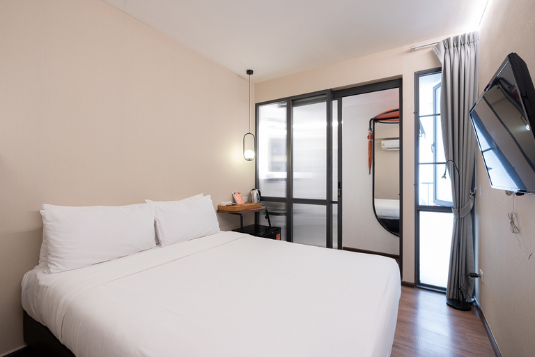 Wonderwall Hotel Room Type - Standard Wall Room