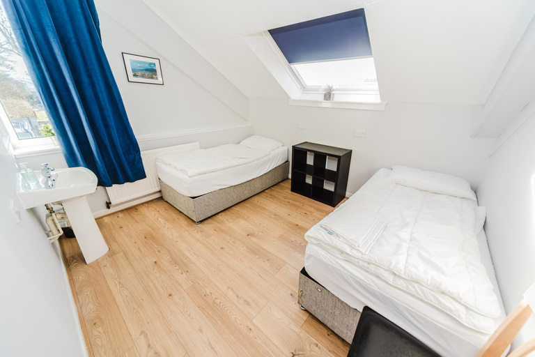 Bedroom 2, Broadford Backpackers Hostel, Highland