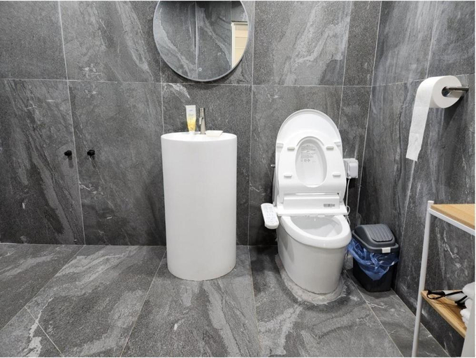 Bathroom 3, Daebudo concert 374 dokchae pension, Hwaseong