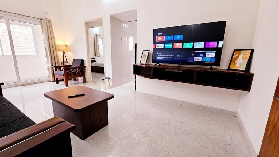 Living area 5, Chippy Service Apartments No 11, Kancheepuram