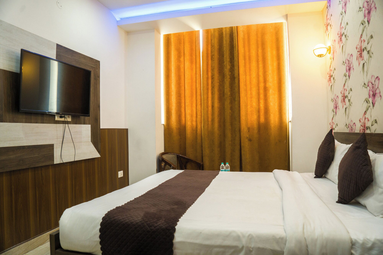 Room 2, Hotel Amour Chandigarh Zirakpur, Sahibzada Ajit Singh Nagar
