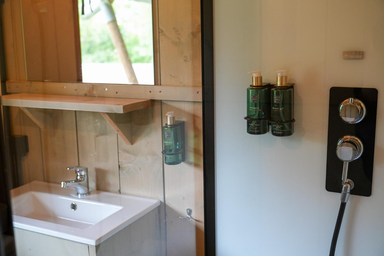 Bathroom, Urban Gardens Ieper, West-Vlaanderen