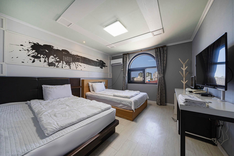 Bedroom 2, Gangneung Gyeongpodae Victoria, Gangneung