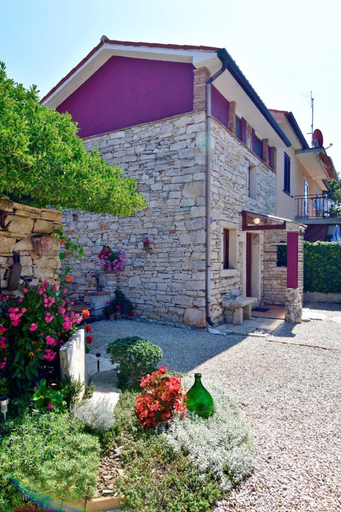 Garden 5, Stone house only 150m from the sea, Umag