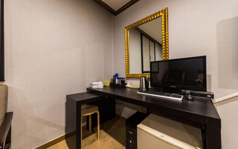 Bedroom 3, Ilsan Baekseok Mirabel, Goyang