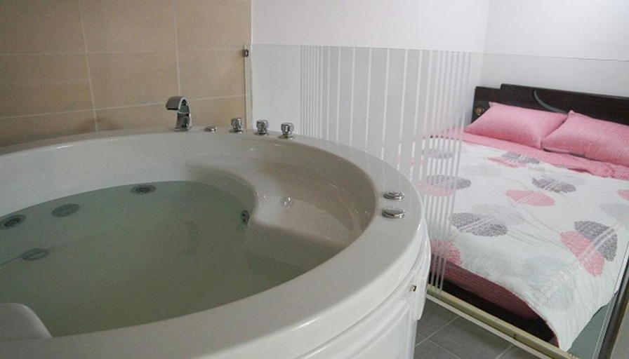 Bedroom 2, Byeonsanbando kpop pension, Buan