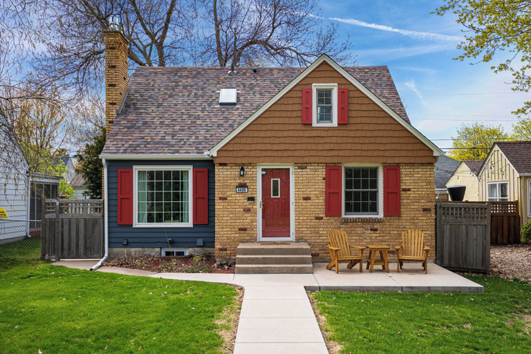 Exterior & Views 2, Perfect Family Bungalow, Hennepin