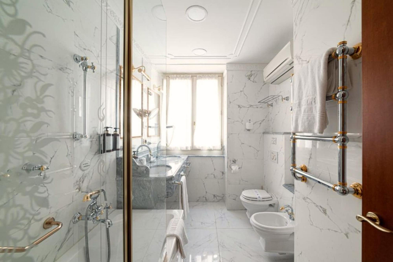 Bathroom 5, Phi Hotel Principe, Cuneo