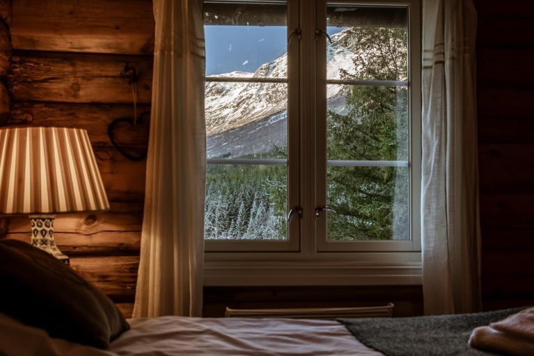 Bedroom 2, Phillipshaugen Lodge, Sunndal