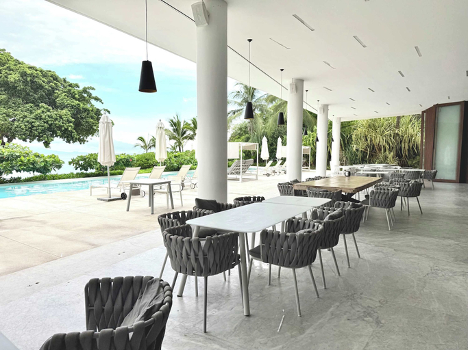Outdoor dining 5, Luxury 2BR Bolongo Ocean View Private Beach, Compostela