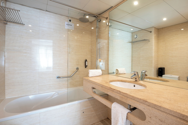 Bathroom 5, THE Hotel MASA Almirante LISBON Stylish, Lisbon