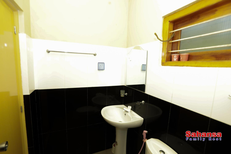 3, Sahansa Family Rest, N. Palatha East